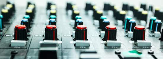 voiceover-sound-mixing-desk